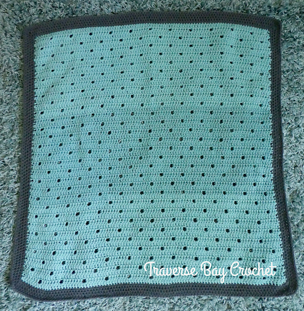 Jayden filet baby blanket