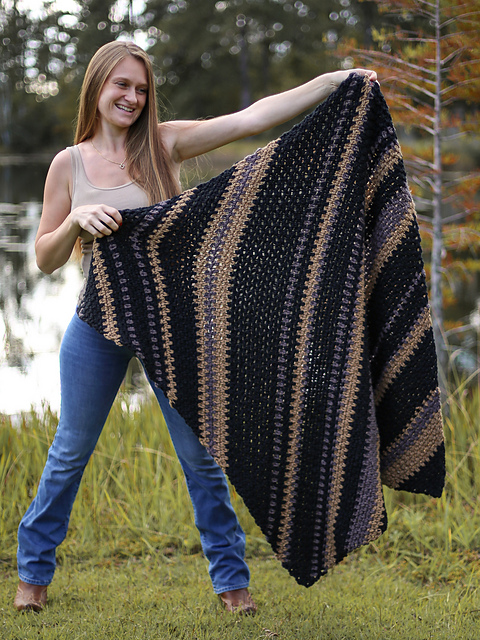 Ravelry: Bias Bisector Lapghan Throw Blanket pattern by Brianna