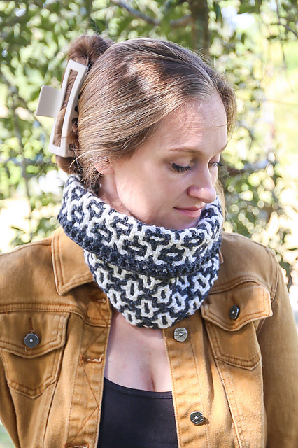 Woven Cowl