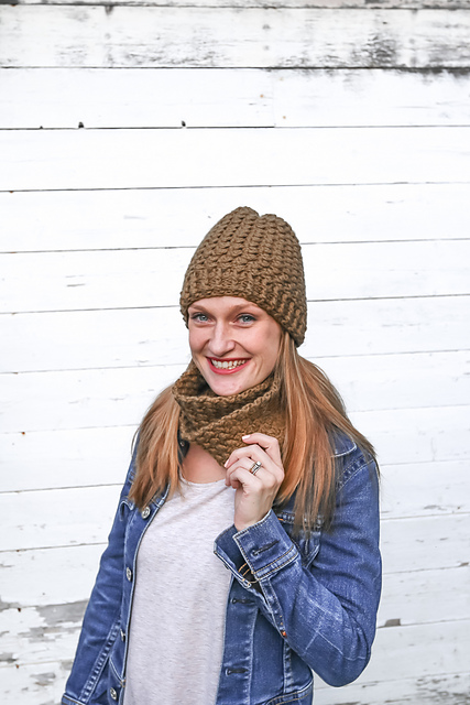 Chunky Hat and Cowl Set