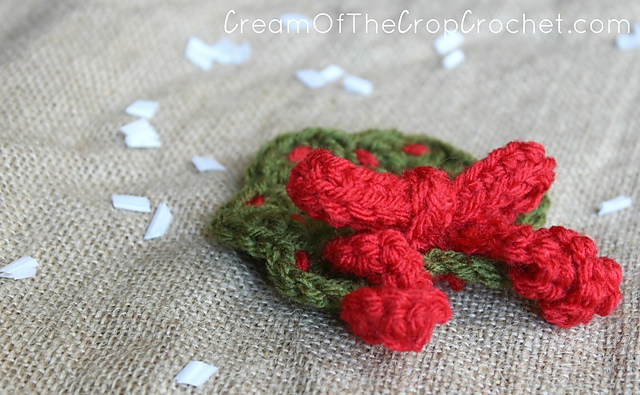 Christmas Wreath Applique