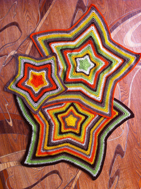 light star-shaped blanket