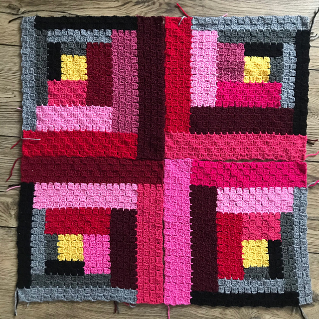 Curved Log Cabin C2C