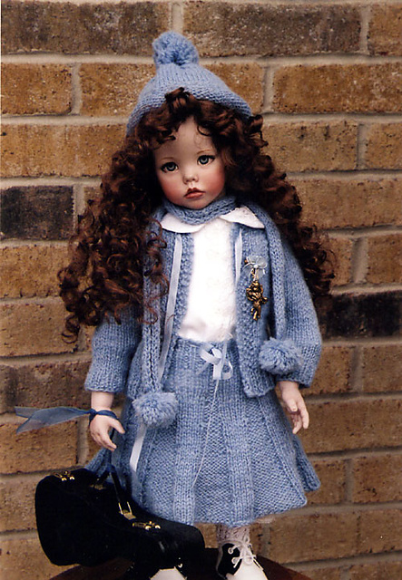 SET FOR A DOLL