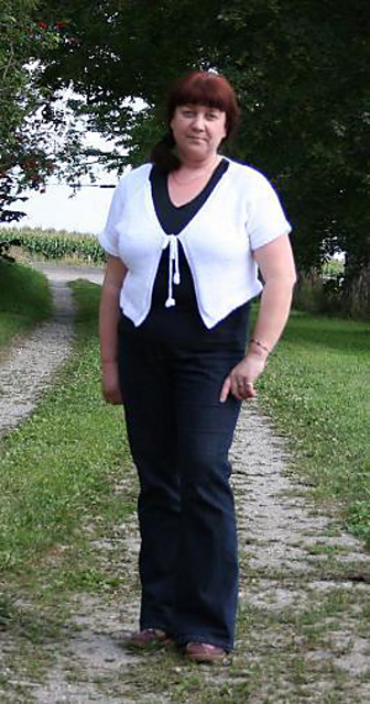 Sporty Short-Sleeved Bolero (style B)