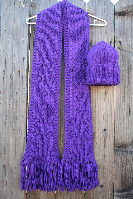 A Little Bit of Cable Scarf