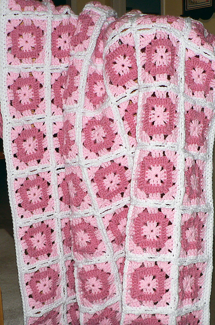 Granny Square Throw #208