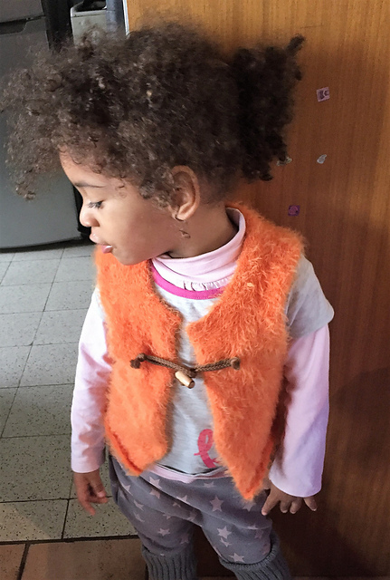447 - Cardigan et Chapeau