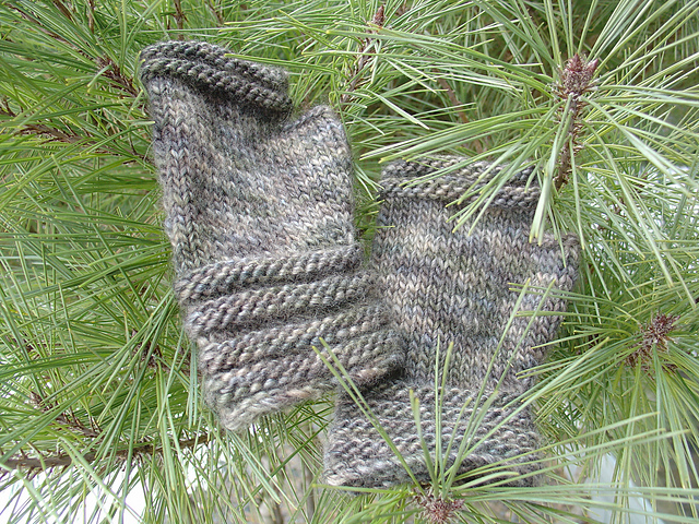 Rings of Warmth Fingerless Mitts