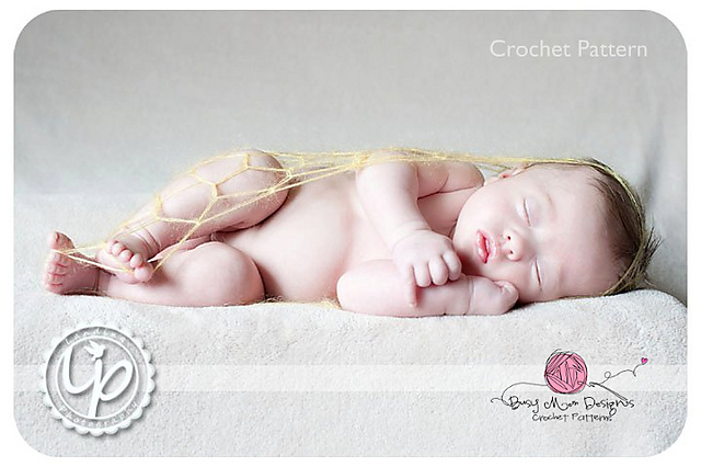 Lacy Baby Pod - Photography Prop