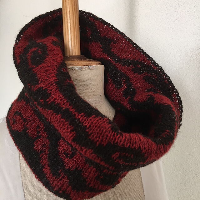 Mrs. Dracula Cowl
