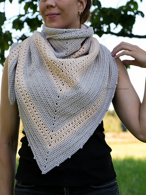 Ravelry: Peggy shawl pattern by Camilla Magnusson