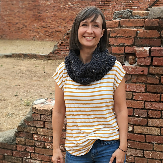 Chunky Twisted Cowl