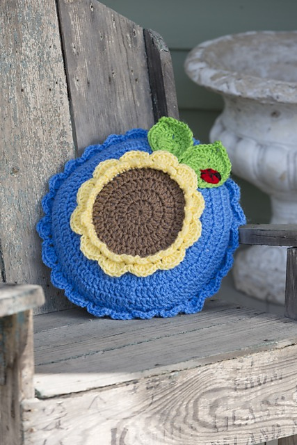 Ravelry: Sunflower Pillow pattern by Michele Wilcox