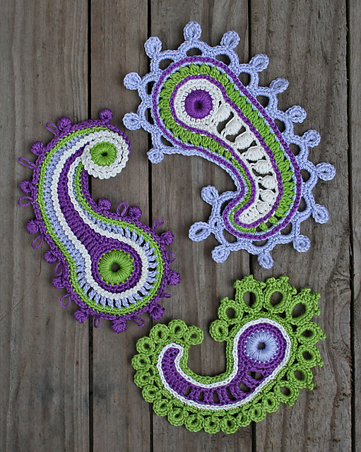 Ravelry: Paisley Loops pattern by CAROcreated design