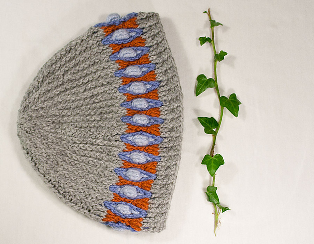 Beanie in Overlay Crochet
