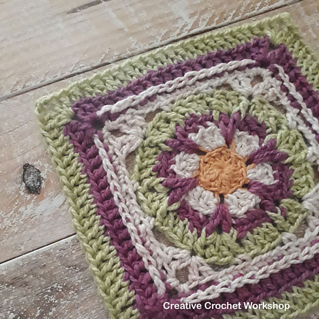 Boxed Magenta Flower Square