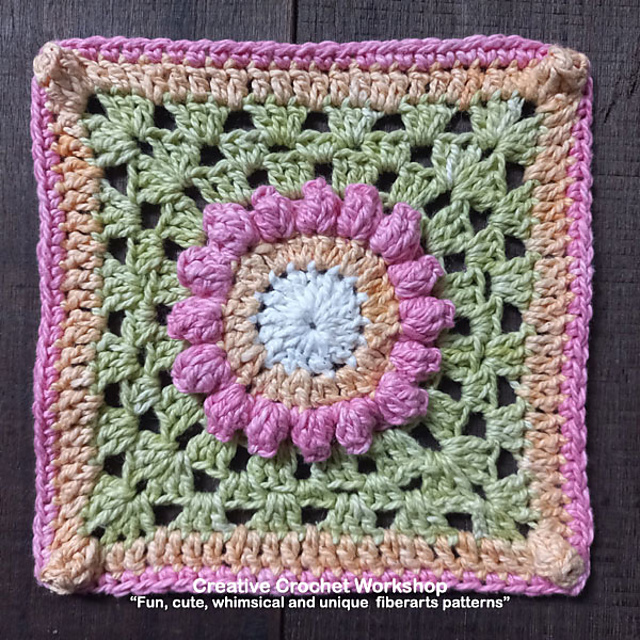Hip Raised Circle Granny Square
