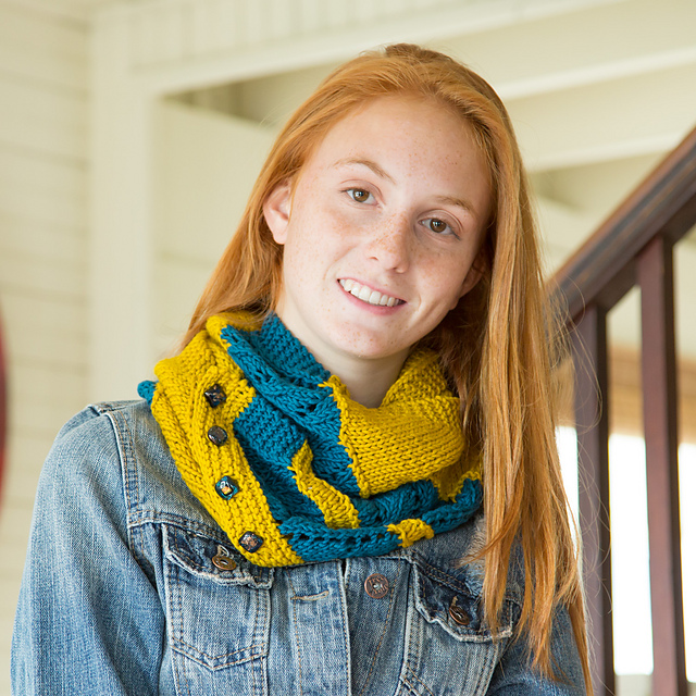 Breezy Bias Cowl
