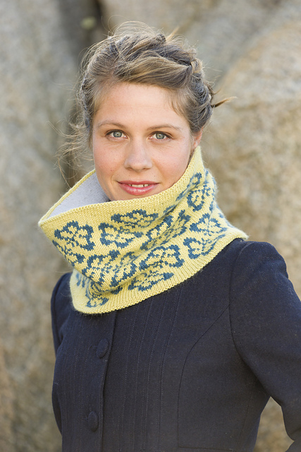 Iarrobino Butterfly Cowl