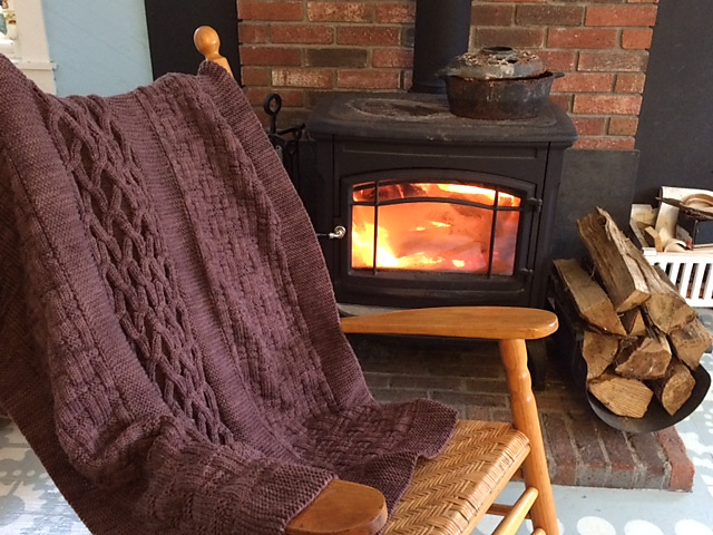 Snuggle up Cabled Throw