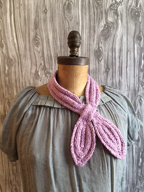 One Hank Leaf Neck Scarf
