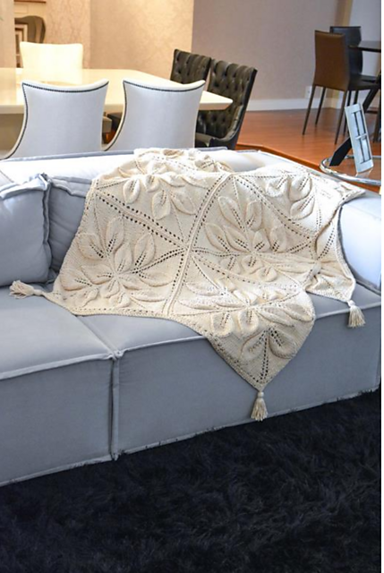 Natural Maxcolor Leafy afghan