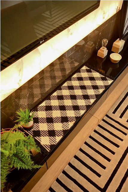 Planned pooling table runner