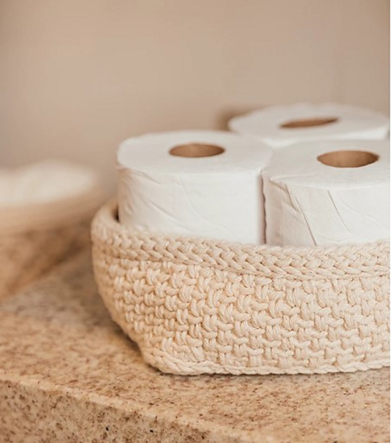 Offwhite basket