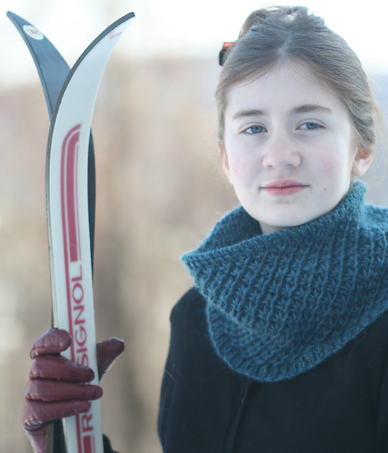 L'Etoile Easy Star Stitch Cowl