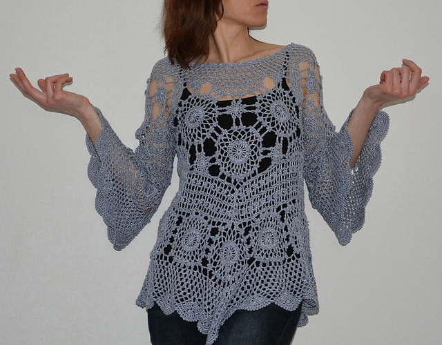Tunic with Big Round Motifs