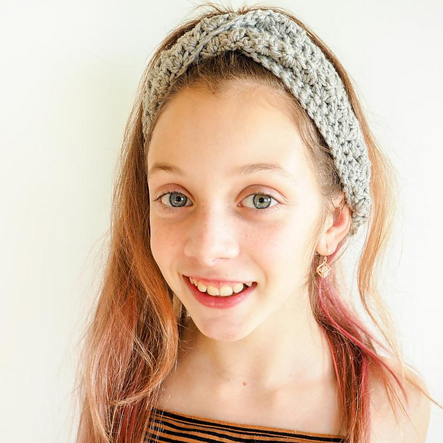 Twisted Mixed Cluster Headband