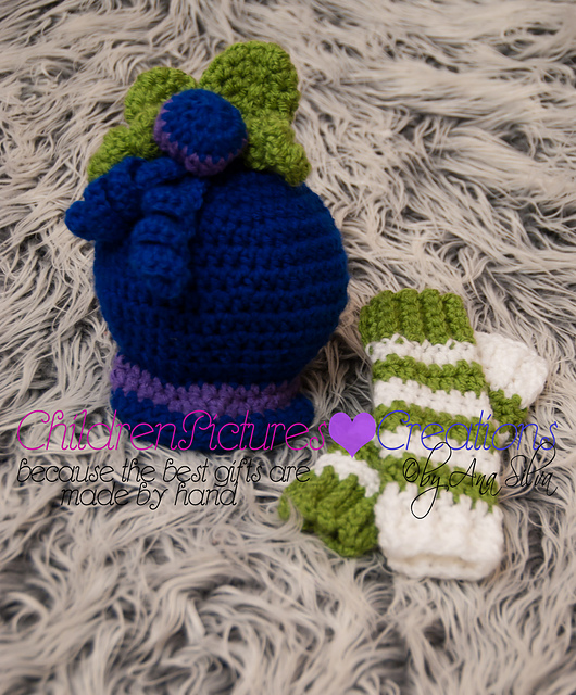 Blueberry Muffin  hat and leg warmers set