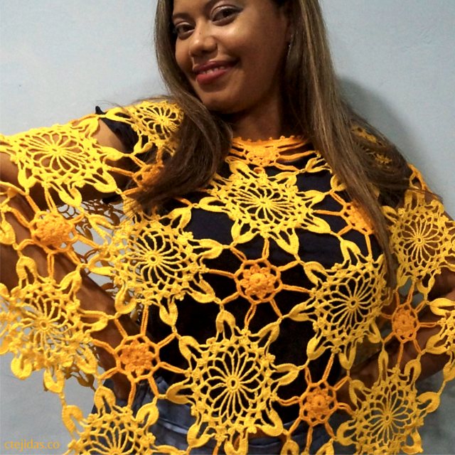 Poncho de Flores a Crochet