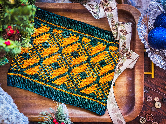 Acacia Cowl