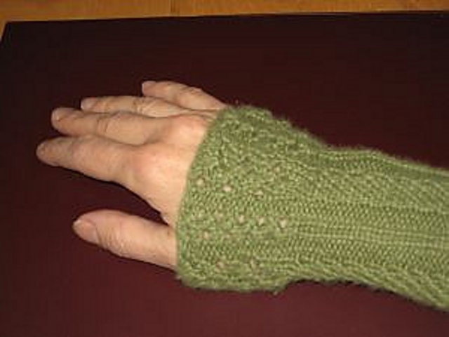 Vining Wristwarmers