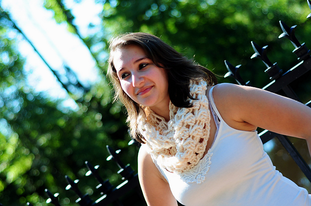 Chunky Lace Cowl