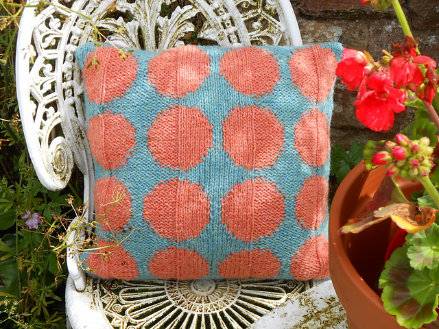 Clementini Cushion