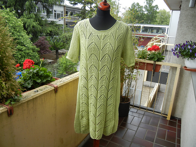 # 24 Dress / Kleid