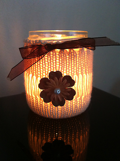 Retro Lantern / Candle Cozy