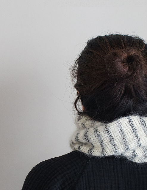 CFC Striped Twisted Cowl