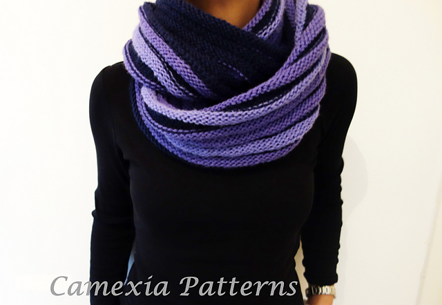 Purple Ribbed Cowl