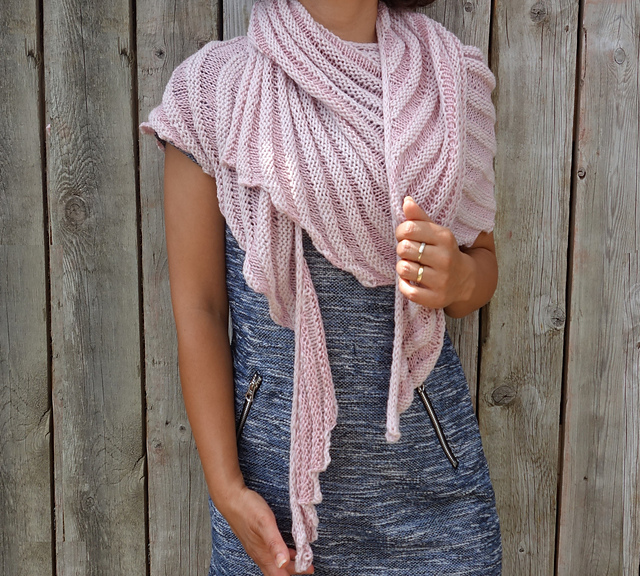 Dahlia Shawl