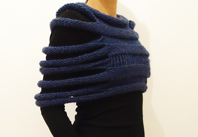 London Ribbed Capelet