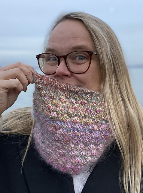 The Bubble Wrap Cowl