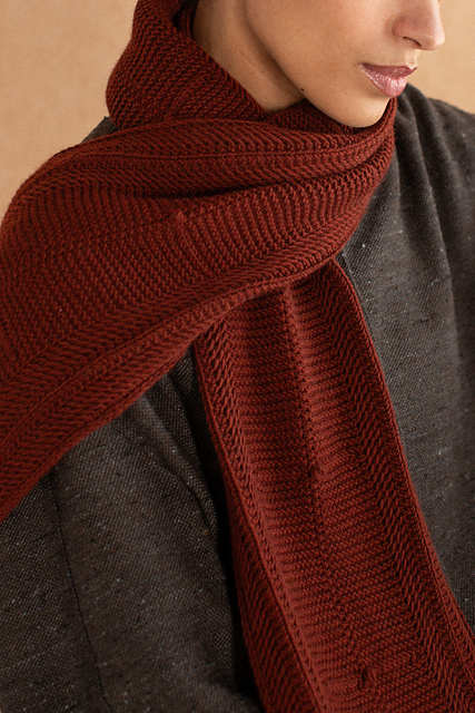 FLYVE narrow scarf