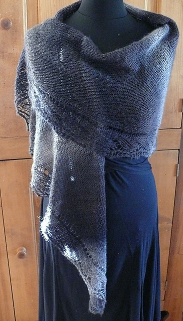 Clair-Obscur Shawl