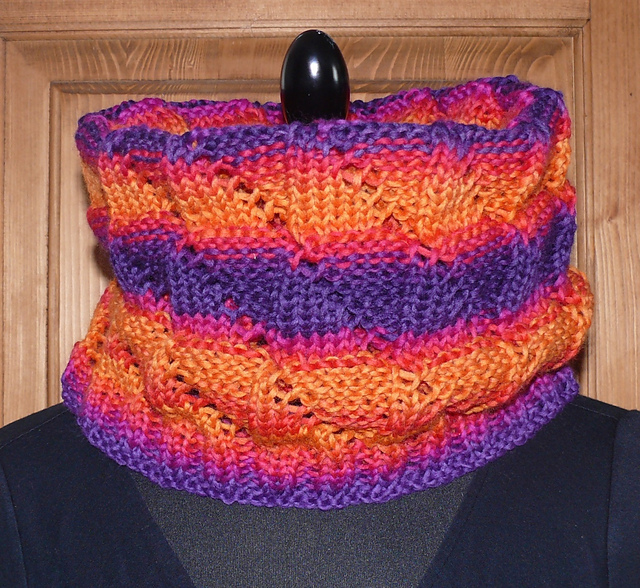 Sunrise collar