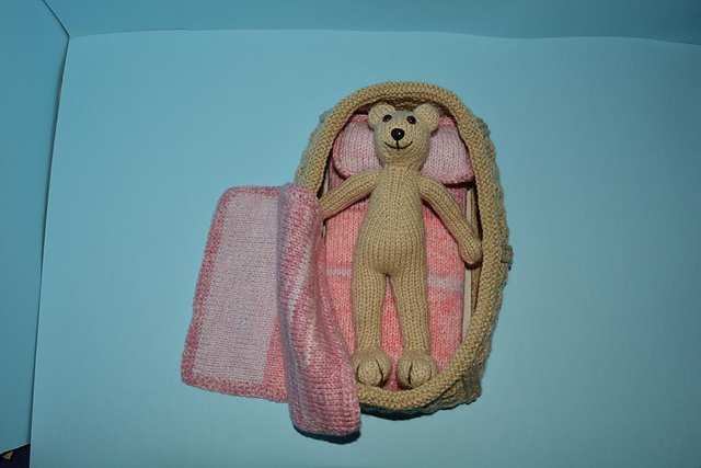 Tessa Teddy With Crib And Bedding