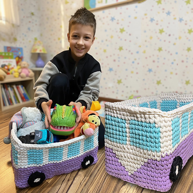 Retro Bus Basket